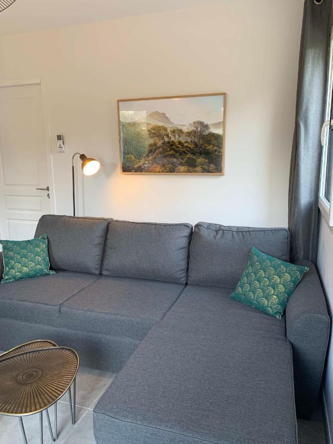 Le Cabanon De Livia Avec Piscine Privee Villa Cucuron Buitenkant foto
