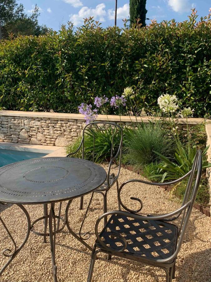 Le Cabanon De Livia Avec Piscine Privee Villa Cucuron Buitenkant foto
