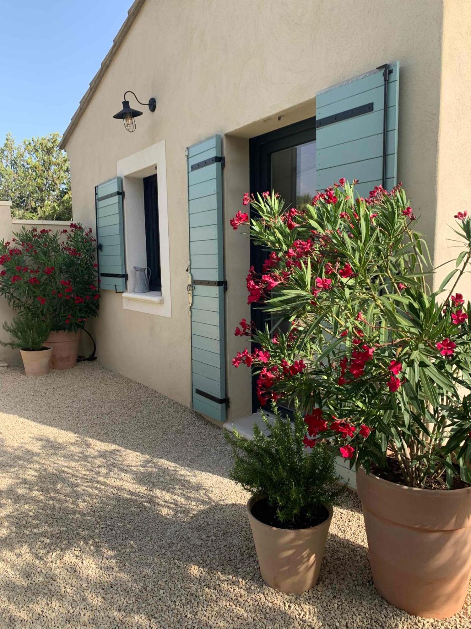 Le Cabanon De Livia Avec Piscine Privee Villa Cucuron Buitenkant foto