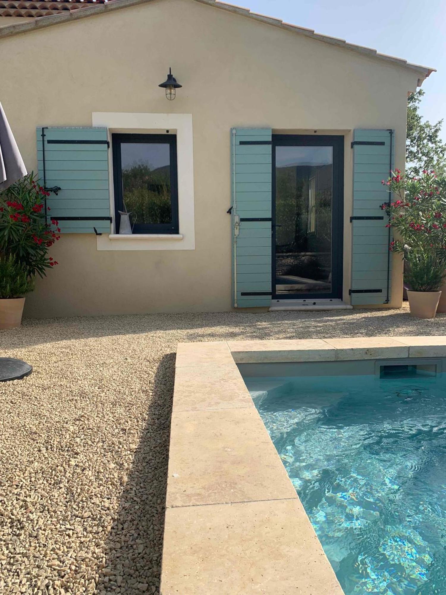 Le Cabanon De Livia Avec Piscine Privee Villa Cucuron Buitenkant foto