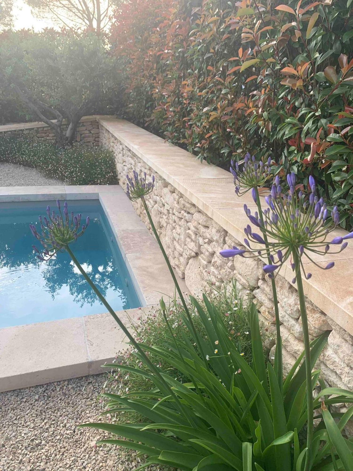Le Cabanon De Livia Avec Piscine Privee Villa Cucuron Buitenkant foto